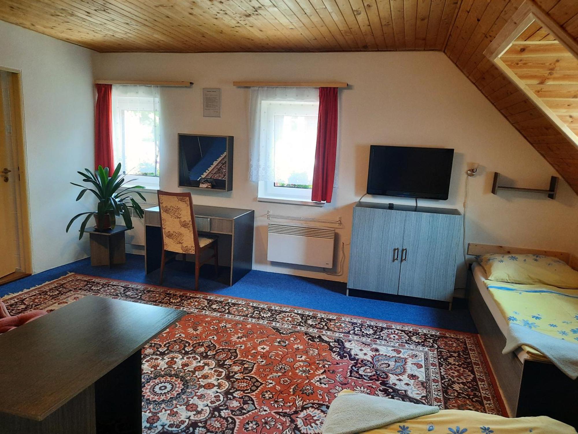 Pension Lipa Horni Marsov Exterior photo
